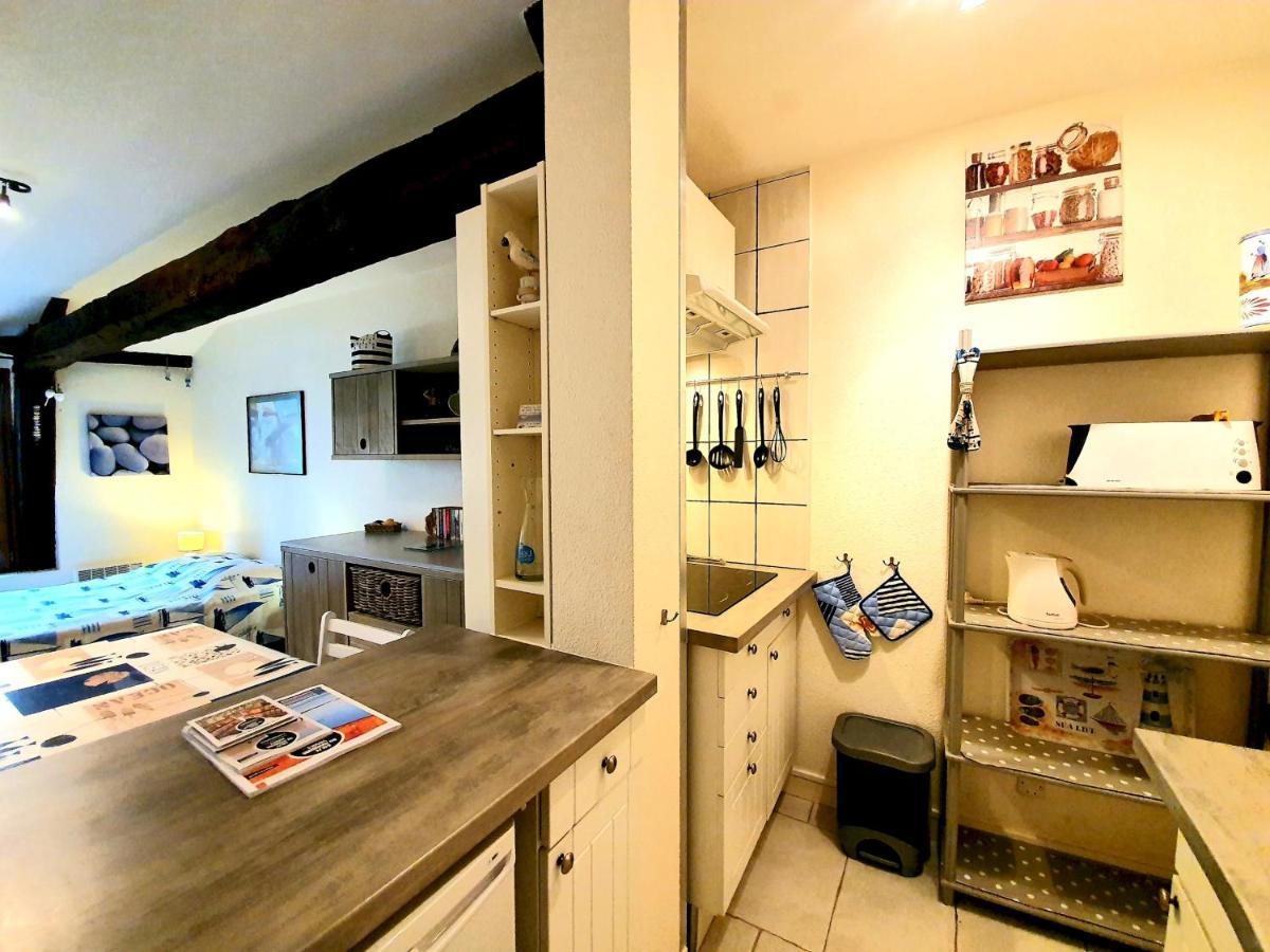 Studio Convivial En Plein Coeur Du Centre Historique De Vannes Apartment Luaran gambar